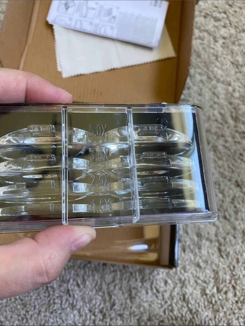 Rechargeable Spectacle Magnifier